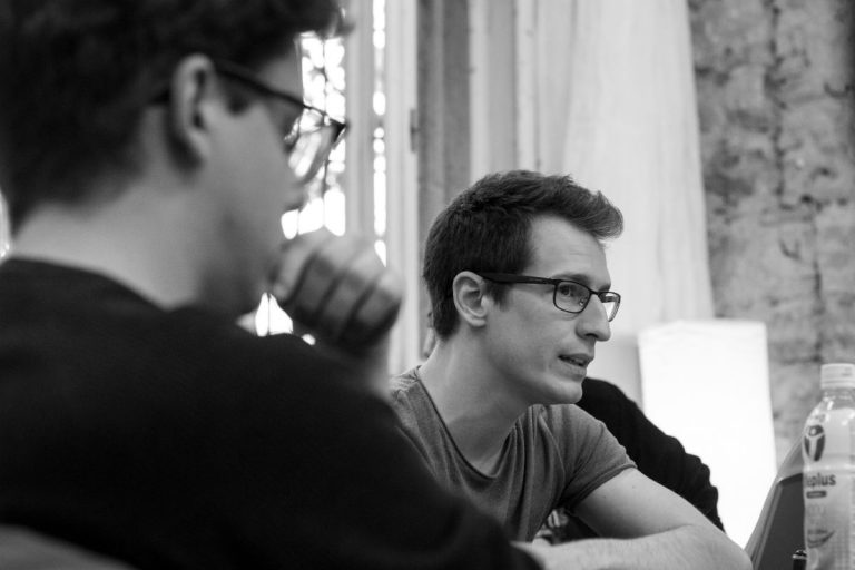 A Koldusopera című előadása olvasópróbája