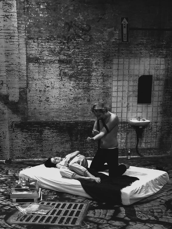 Jelenet a Rekviem egy álomért című előadásból