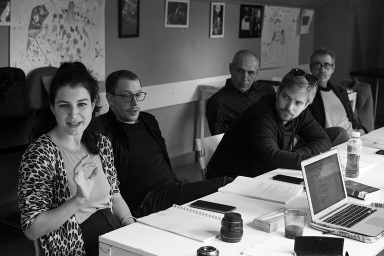 A kutya különös esete az éjszakában című előadás olvasópróbája