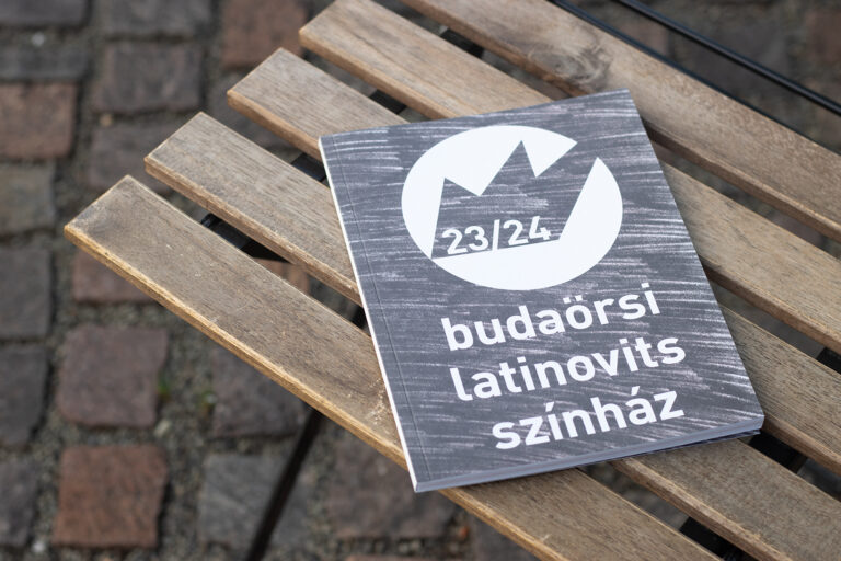 Évadkönyv 2023/2024